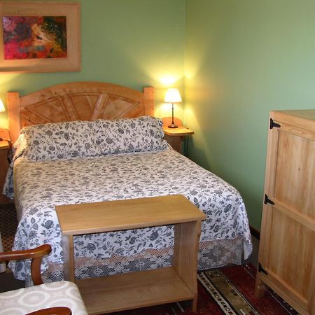 Tradicion Austral Bed & Breakfast ปูแอร์โตบารัส ภายนอก รูปภาพ
