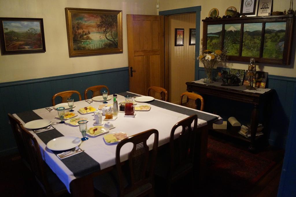 Tradicion Austral Bed & Breakfast ปูแอร์โตบารัส ภายนอก รูปภาพ
