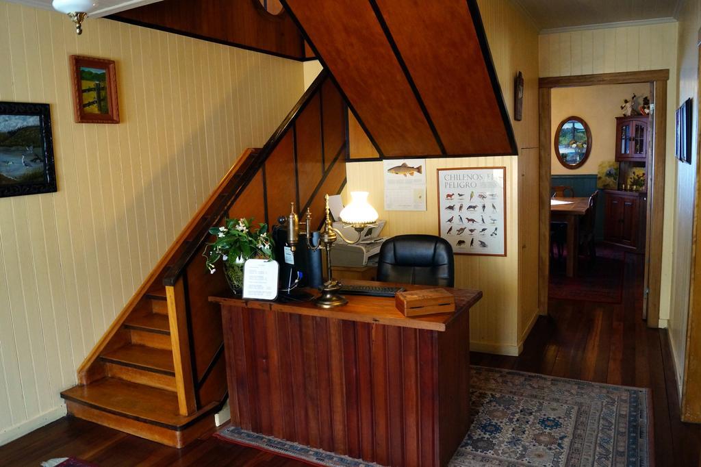 Tradicion Austral Bed & Breakfast ปูแอร์โตบารัส ภายนอก รูปภาพ