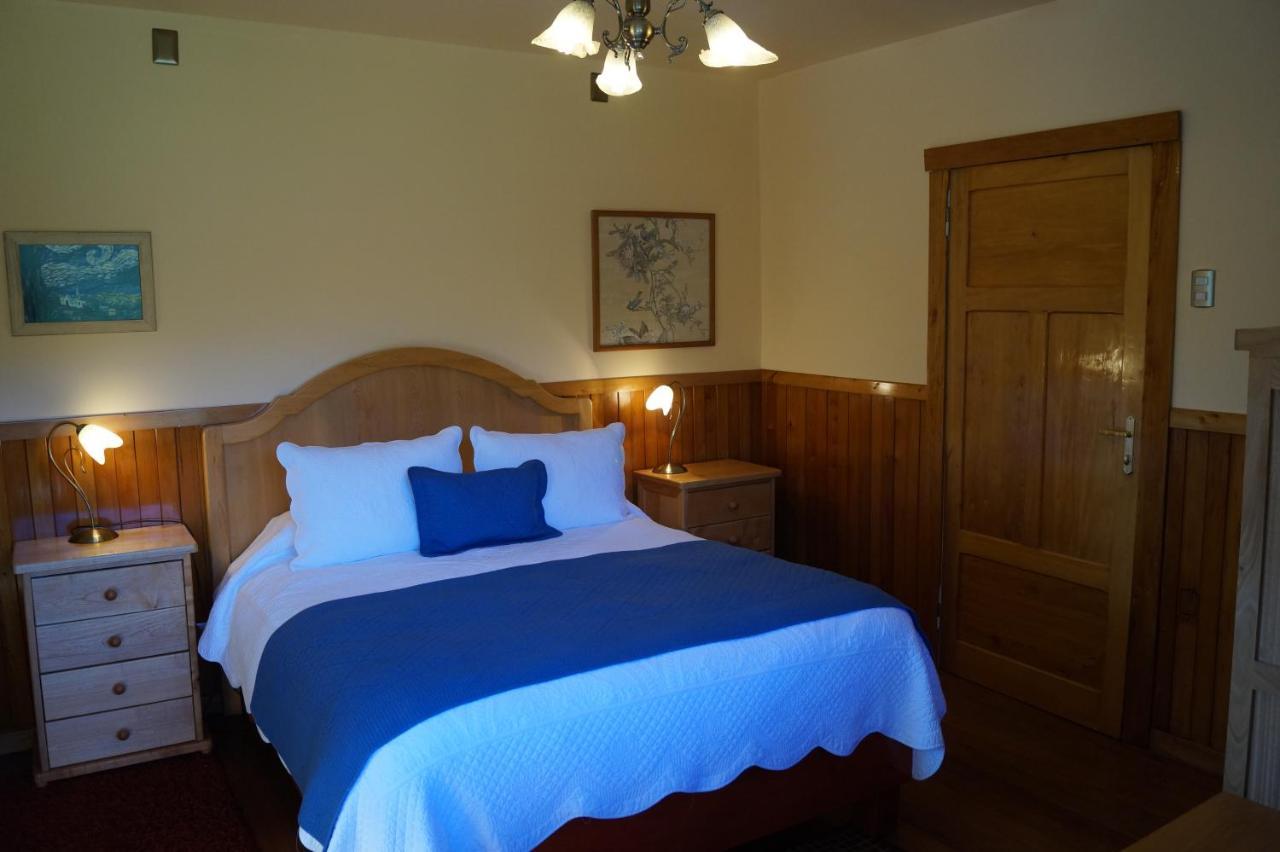 Tradicion Austral Bed & Breakfast ปูแอร์โตบารัส ภายนอก รูปภาพ